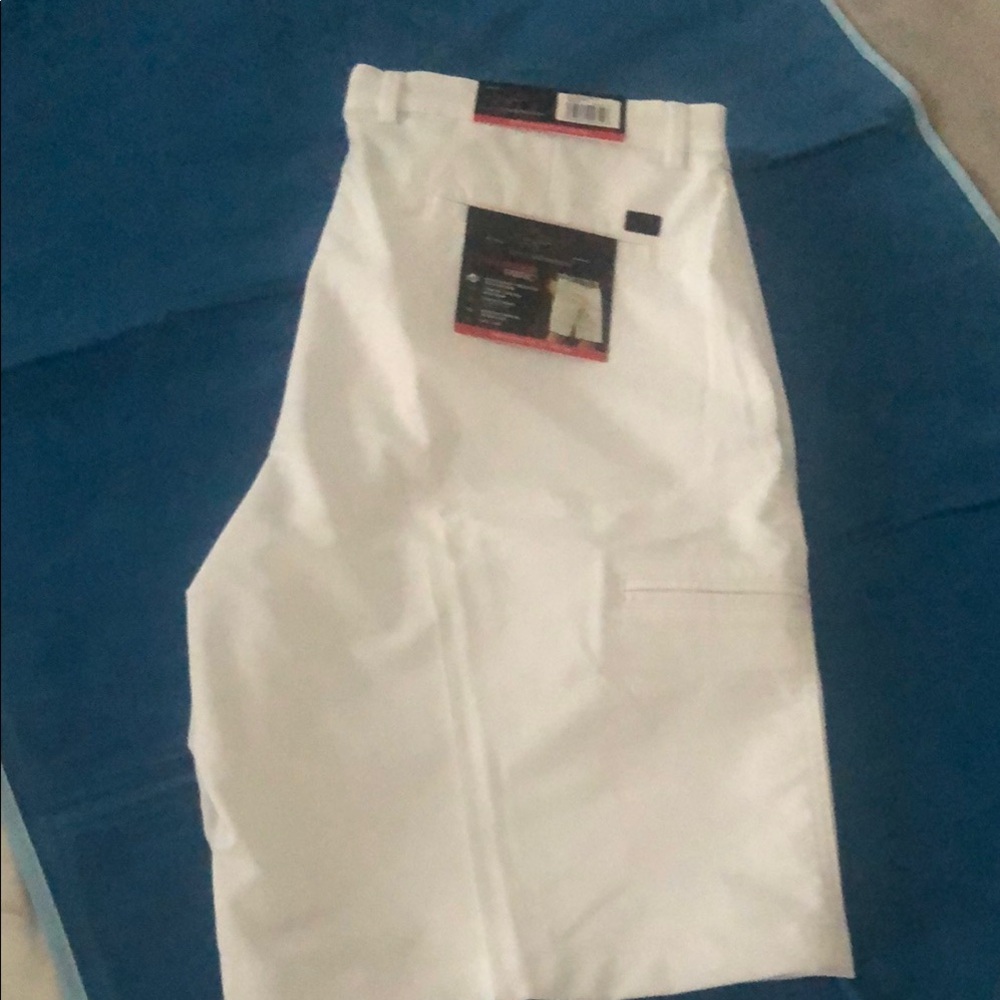 Greg Norman Collection White Flat Front Shorts